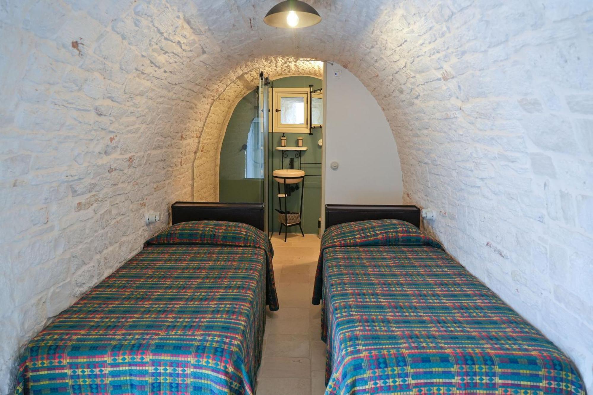 Вилла Trulli Occhi Di Pietra Historical Experience Альберобелло Экстерьер фото
