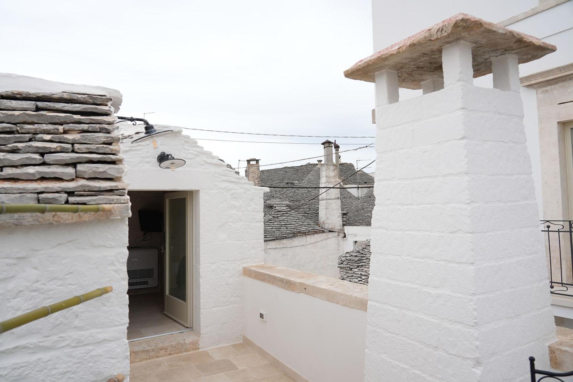 Вилла Trulli Occhi Di Pietra Historical Experience Альберобелло Экстерьер фото