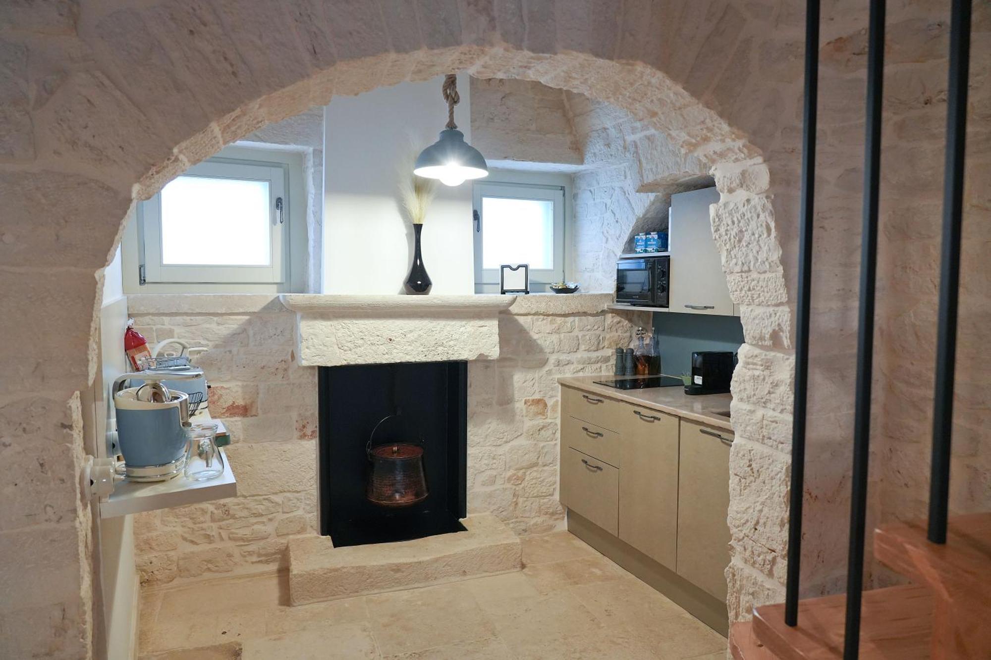 Вилла Trulli Occhi Di Pietra Historical Experience Альберобелло Экстерьер фото